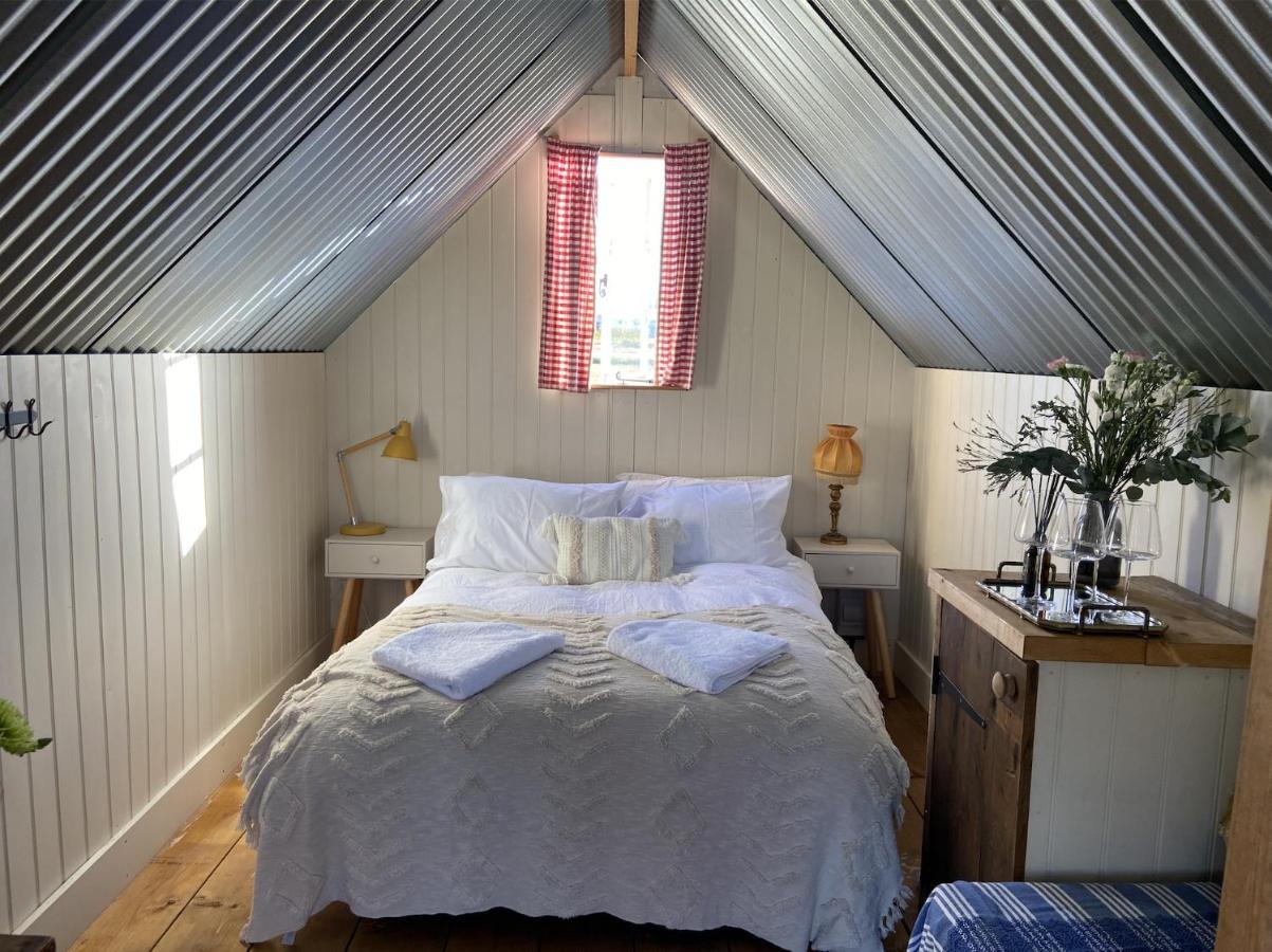 Fen Meadows Glamping - Luxury Cabins And Bell Tents Cambridge  Eksteriør bilde