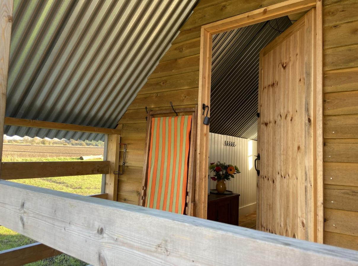 Fen Meadows Glamping - Luxury Cabins And Bell Tents Cambridge  Eksteriør bilde