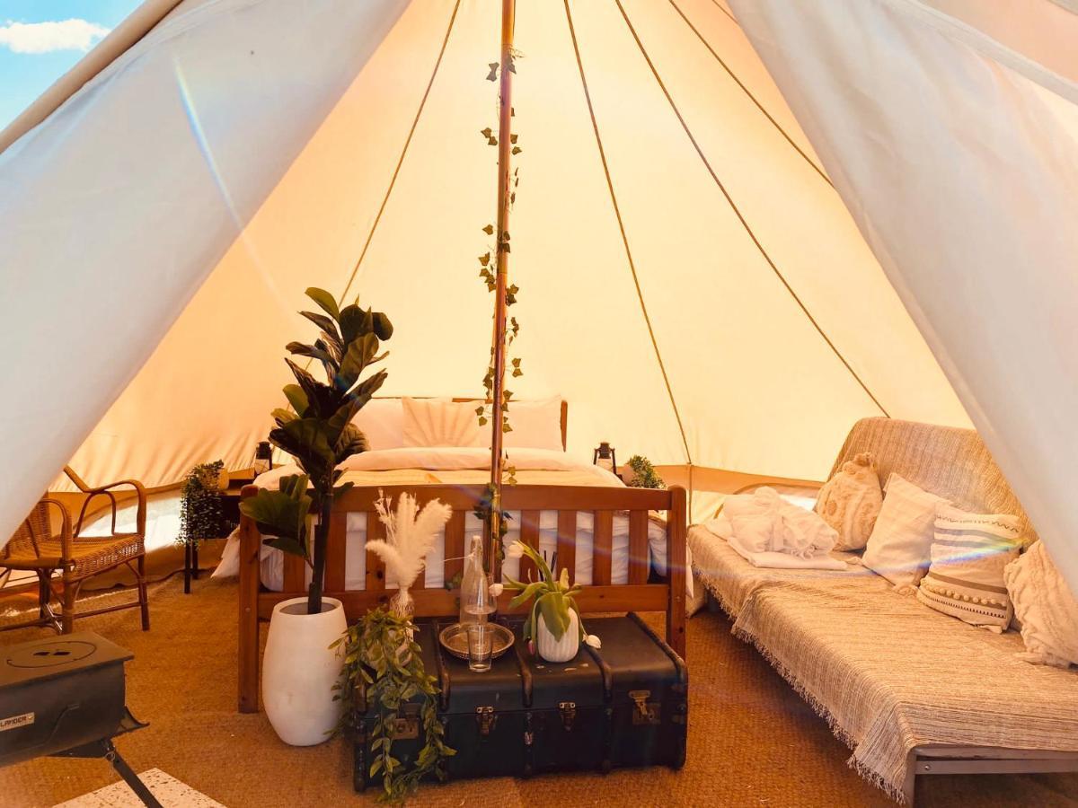 Fen Meadows Glamping - Luxury Cabins And Bell Tents Cambridge  Eksteriør bilde