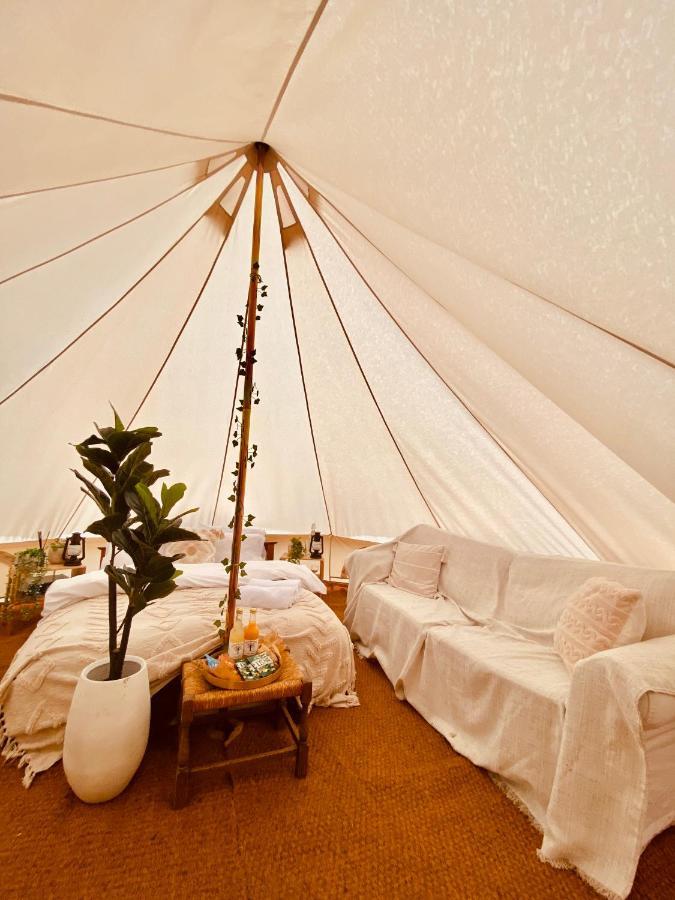 Fen Meadows Glamping - Luxury Cabins And Bell Tents Cambridge  Eksteriør bilde
